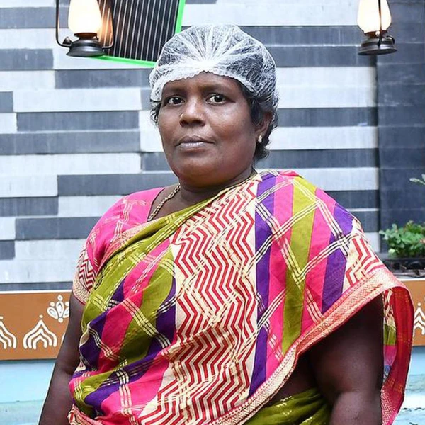 Sundari Cook with Comali Contestant