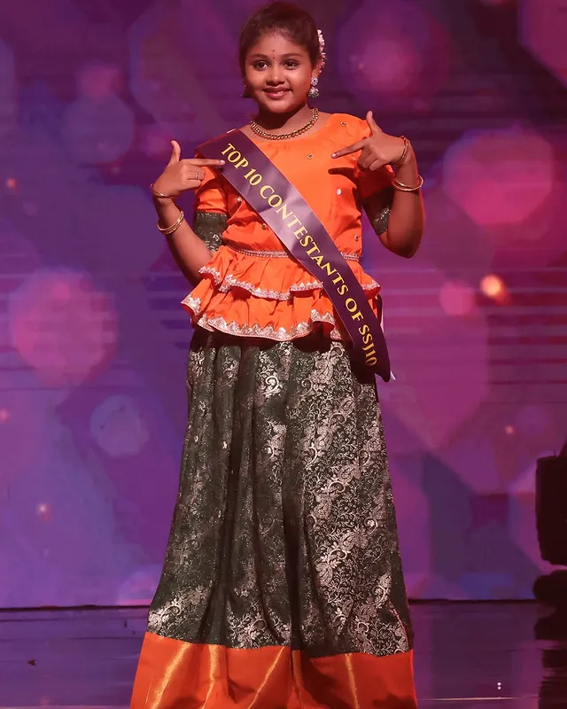 Super Singer Gayathri Biography