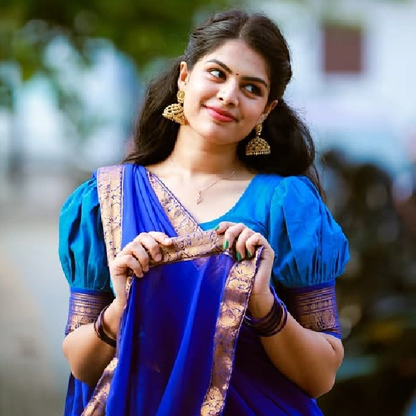 Revathi Murali Thendrale Mella Pesu Actress
