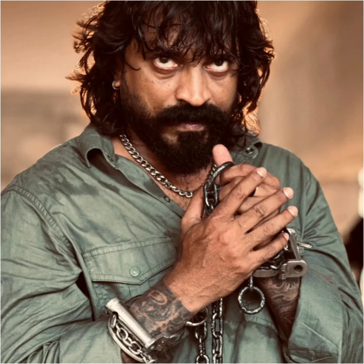 Cockroach Sudhi Movies