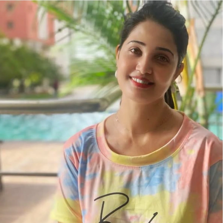 Sandra Amy Bigg Boss